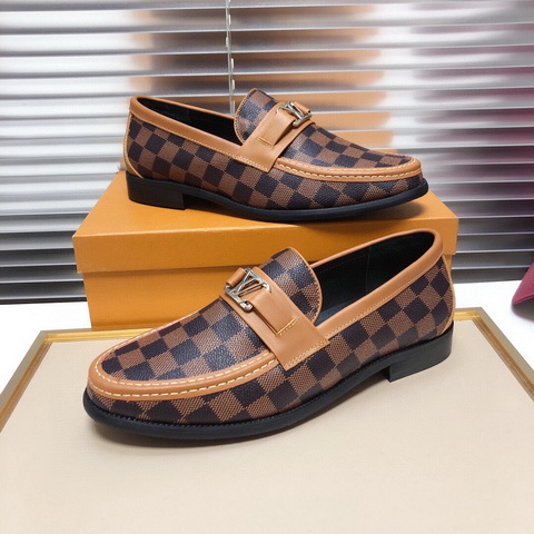 Men's Louis Vuitton Shoes-759